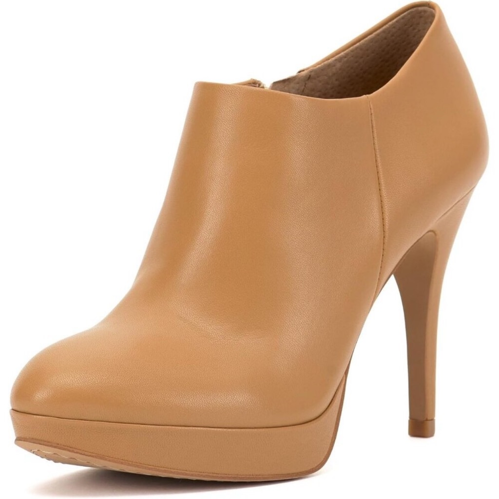 Vince Camuto Women's Light Cognac Leather Closed Pointed Toe High Heel Bootie